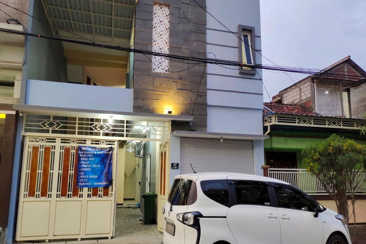 Oyo 91209 Arjuna Residence Syariah Sby Surabaja Exteriér fotografie